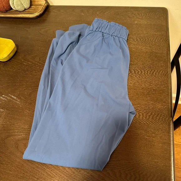 Lululemon Stretch Jogger - Picture 3 of 4